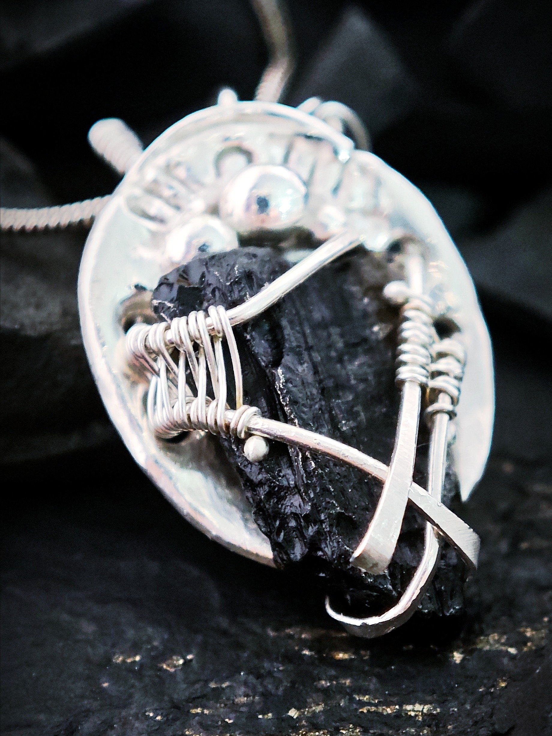Tektite Mothership Pendant product image (7)