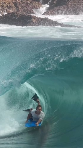 Two Watu bombs with Brazilian charger Vinicius Alvarez 💥 A short excerpt from our recent collaborative edit 👌

Footage by @al...