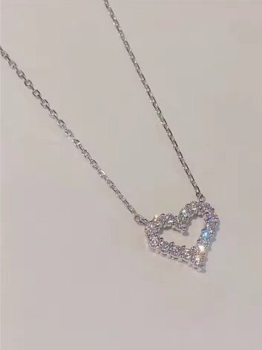 قلادة "نبض الحب" – سحر القلب المرصع product image (1)