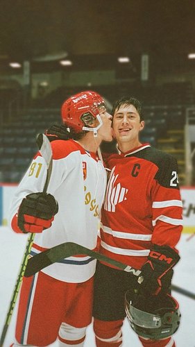 Merry Crisis! #HeatedRivalry #gay #christmas