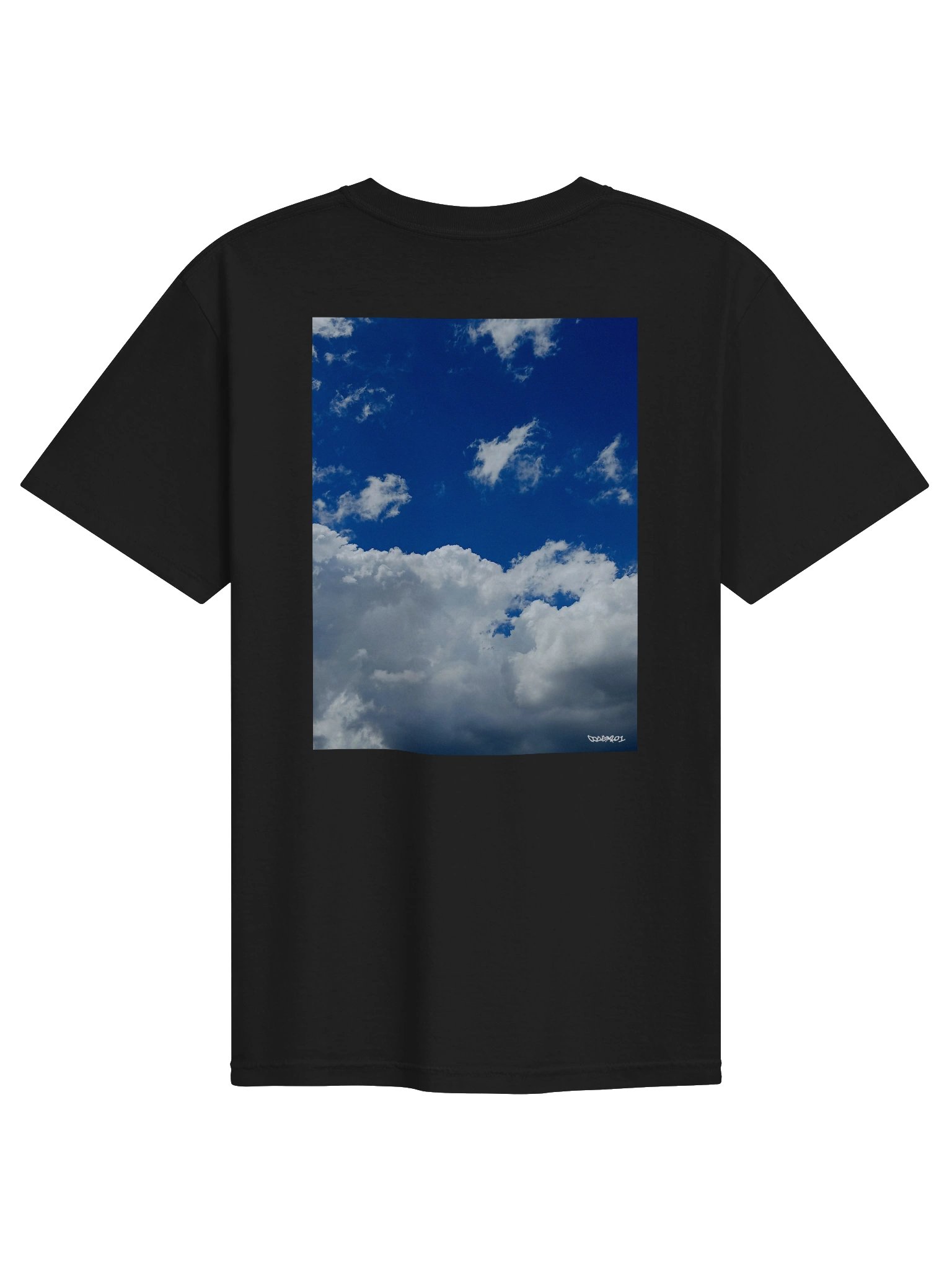 Clouded product image (4)