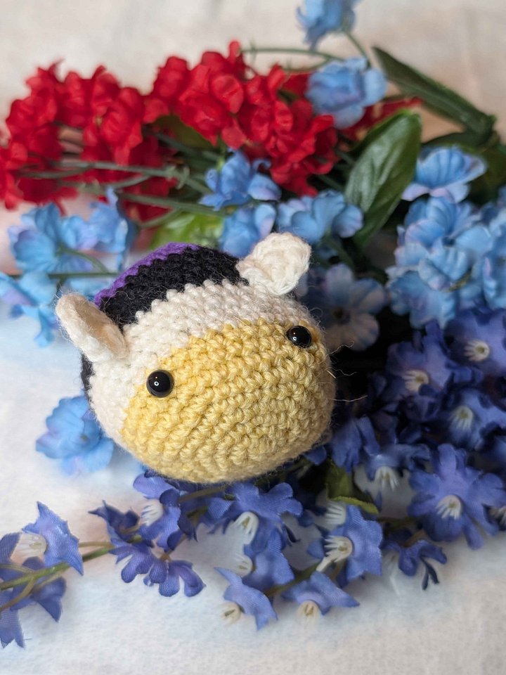 [PRE-ORDER] Nonbinary Bee Plush product image (1)