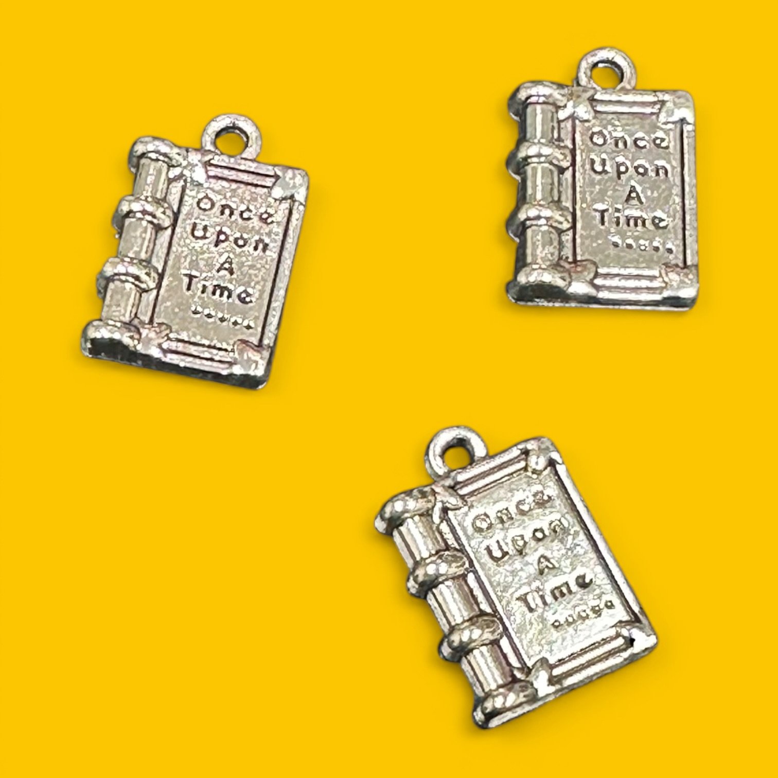 Once Upon a Time Book Whinny Winners Braid and Bridle Charms for Horses | Little Shop of Ponies product image (1)