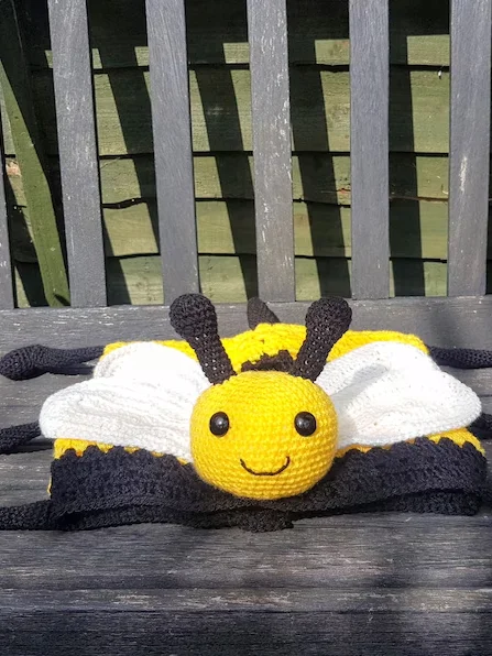 Happy Bee Folding Baby Blanket Crochet Pattern PDF - Crafting Happiness product image (3)