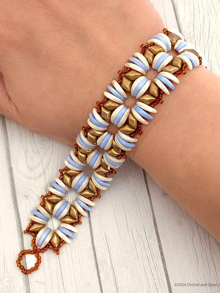 Operetta Beaded Bracelet - Gold, Cream product image (3)