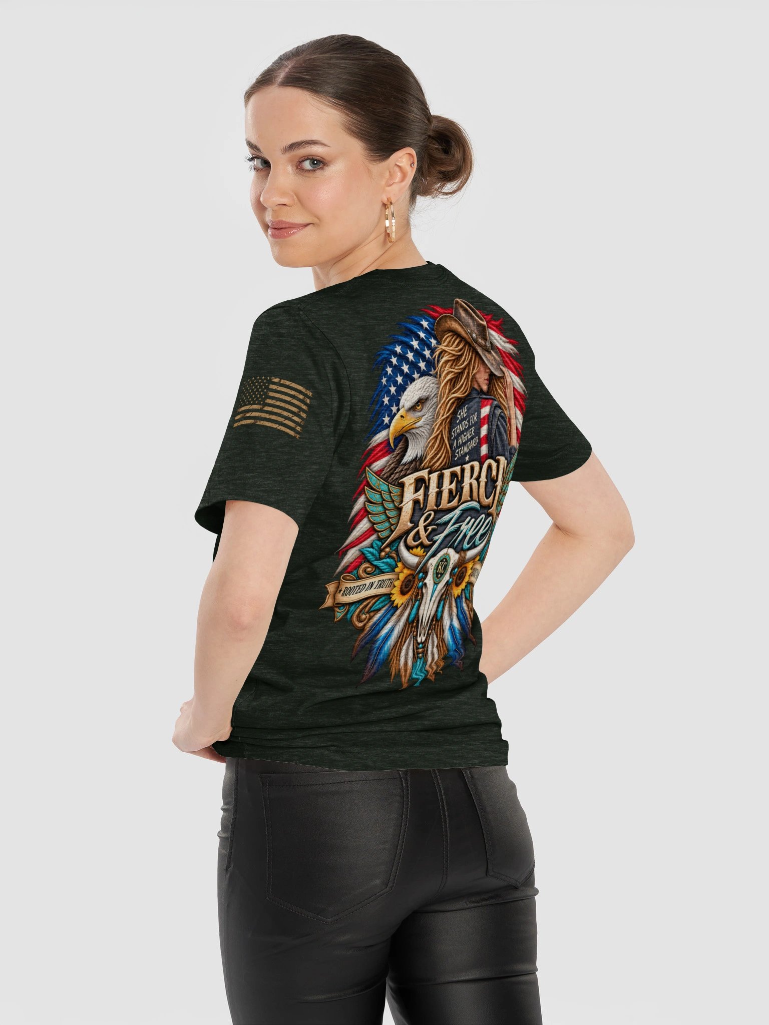 Women’s Fierce & Free Western Eagle Graphic T-Shirt product image (5)