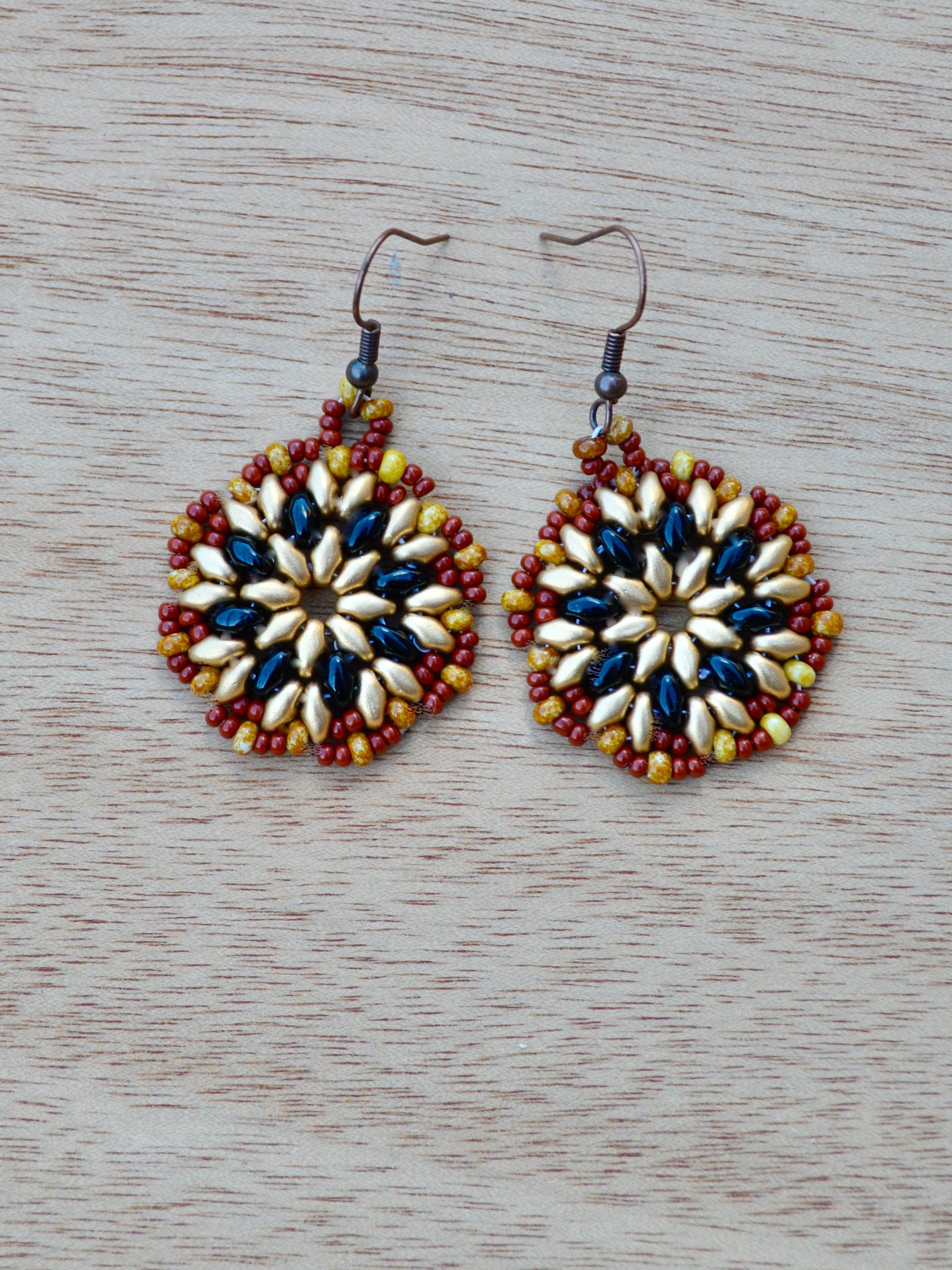 Handmade Flower Beaded Seed Bead Dangle Earrings With Copper and Black Beads product image (2)
