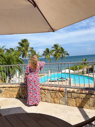 Now that I’m home, I can finally tell you about The Ficus Suite at @thebuccaneerstcroix: pure class in the Caribbean! This 1,...