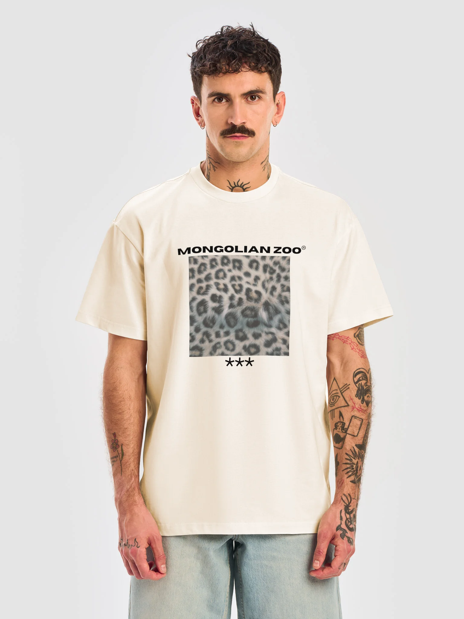 SNOW LEOPARD TEE product image (3)