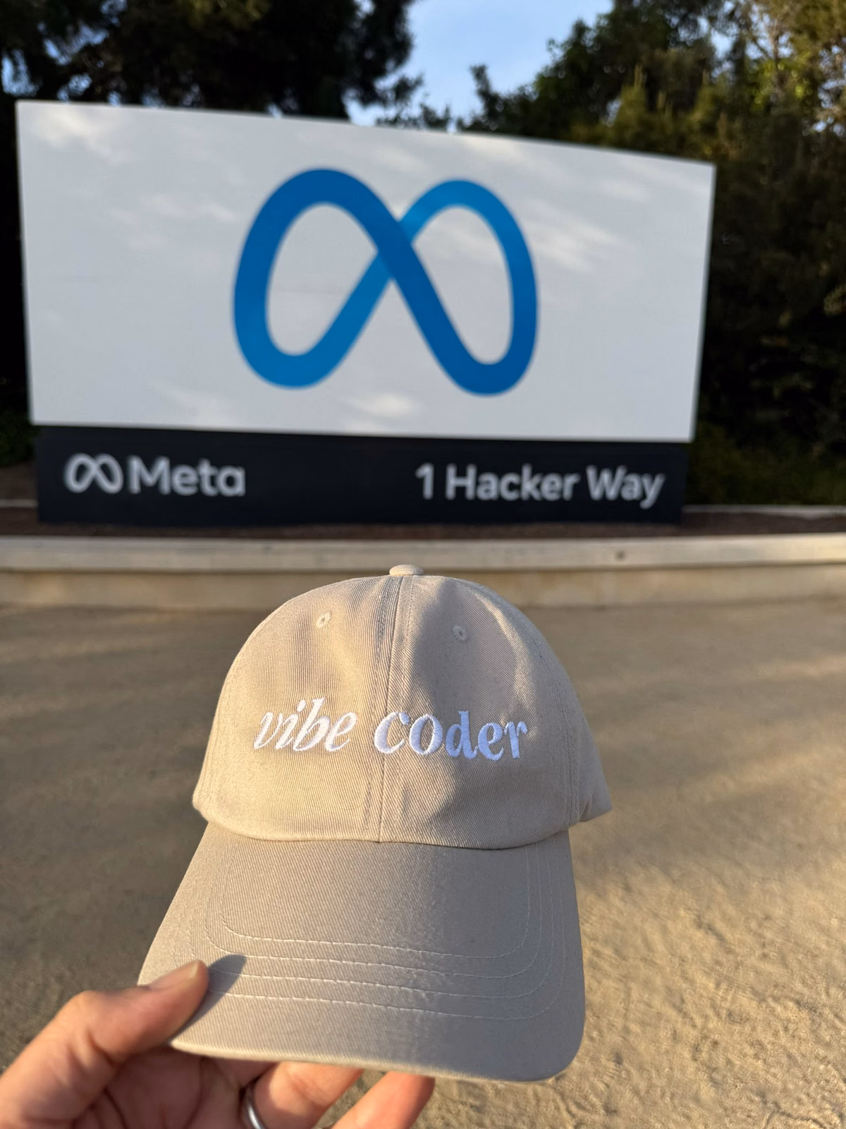 vibe coder hat - 100% cotton | @levelsio.com | techno optimist wear