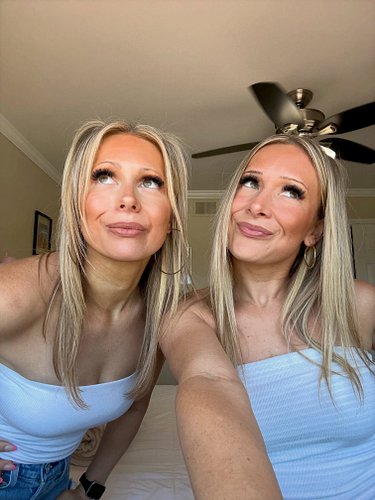 HEYYYOO happy Wednesday !!!! 🌸🩷☀️✨💕🤪💚