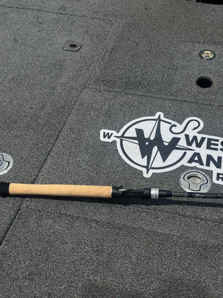 7'2” Medium Fast Jerkbait and Topwater Rod product image (1)