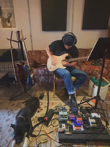 Putting the final touches on a batch of new HEEL songs 👀 More news soon