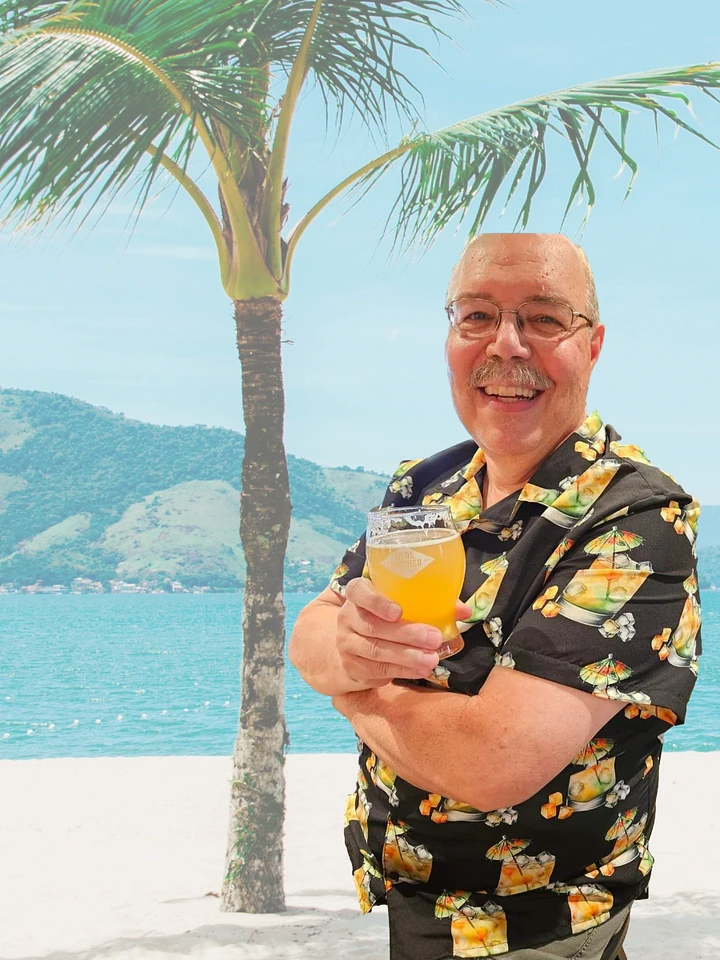Hawaiian Style Beach Shirt, Umbrella Cocktail product image (2)