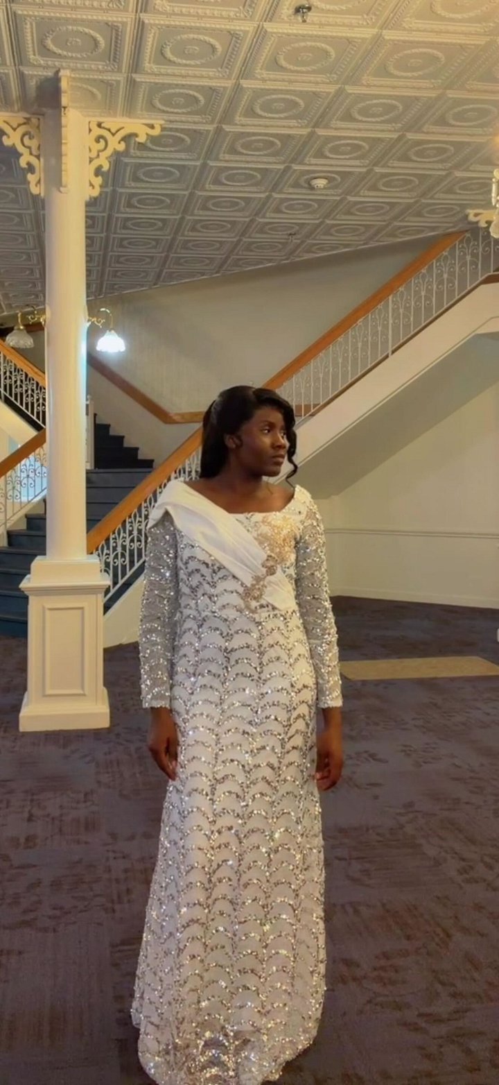Luxury dress product image (2)