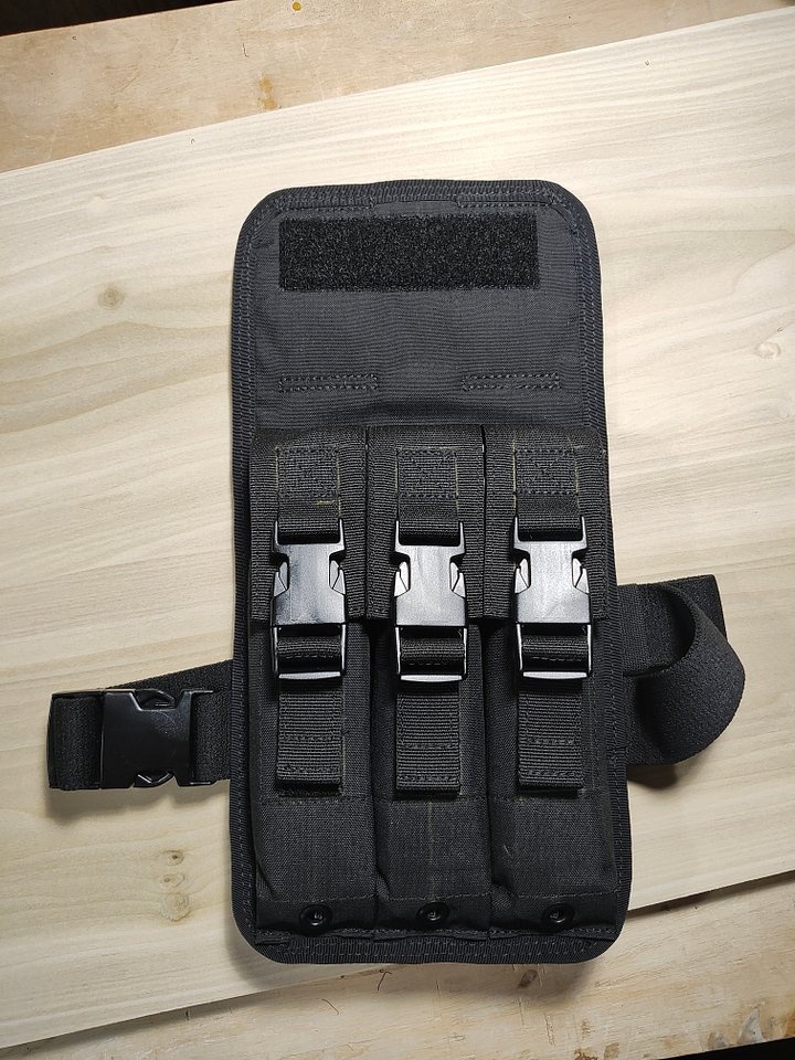 'Ready to ship' Gen-1 Drop leg MP5 Pouch, Black product image (2)