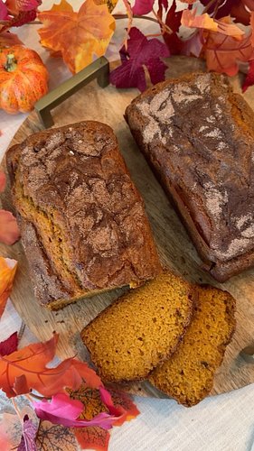 This is your sign to bake Cinnamom Sugar Pumpkin Bread this fall. 😍 The best part? This recipe makes TWO loaves. Enjoy one no...