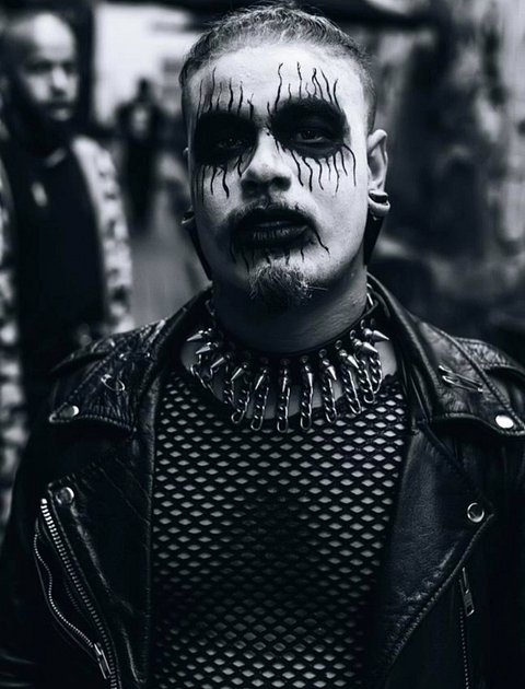 Kreature La Goth signs with E-Train Records