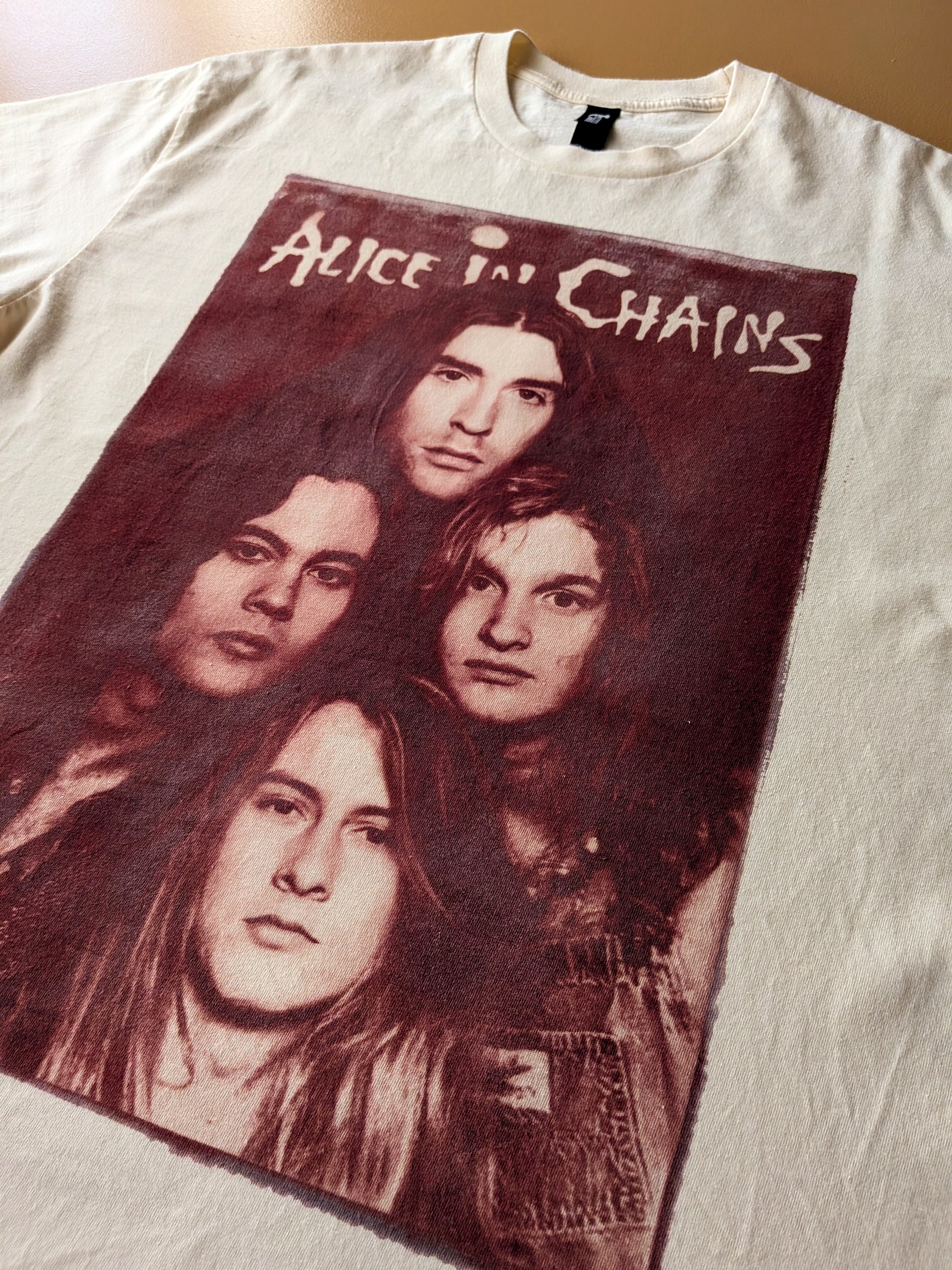 Shirt #8 - Alice in Chains Series - SIZE XL product image (3)