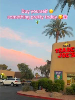 🩷🌸 #pretty #flowersoftiktok #peonies 🌸💗 @Trader Joe's for $9.99 💗🥰🧚🏽✨🩷
