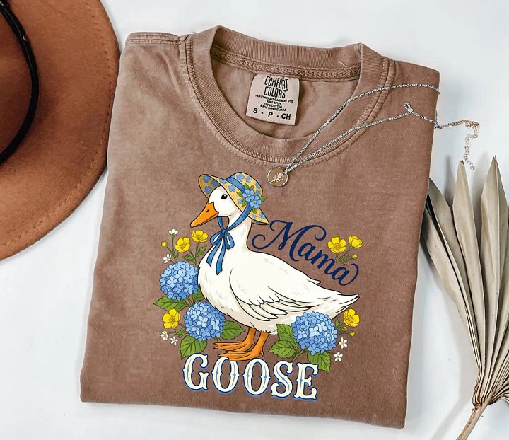 Vintage Mama Goose Flower Shirt - Cottagecore Mother's Day 2026 Tee product image (2)