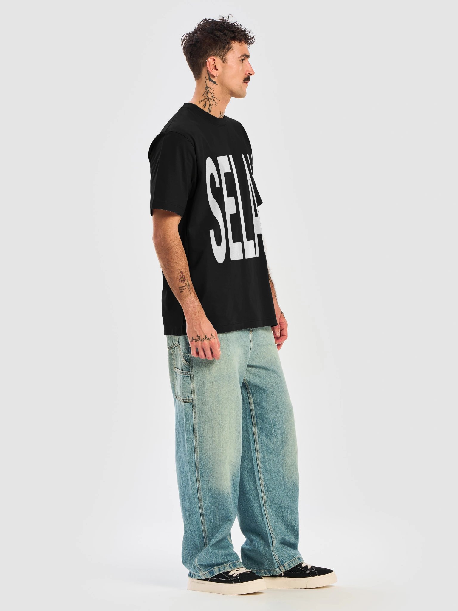 SELAH TEE product image (13)