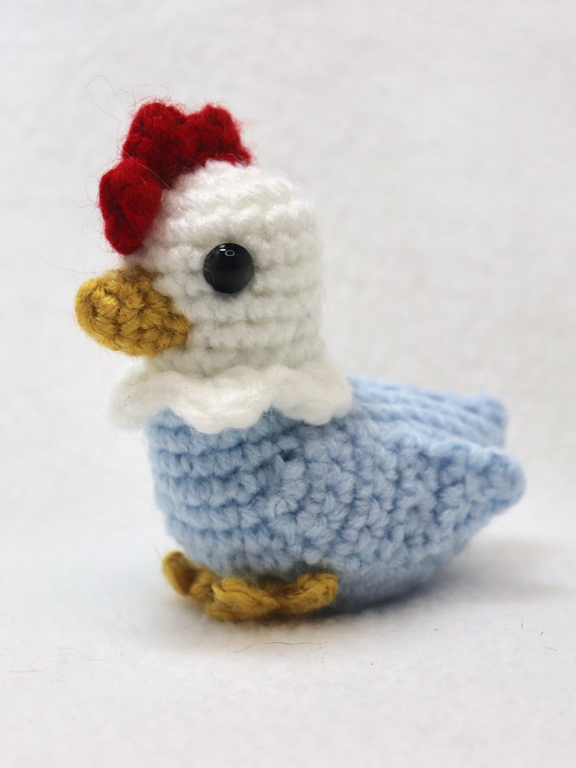 Blue and white Chicken product image (3)