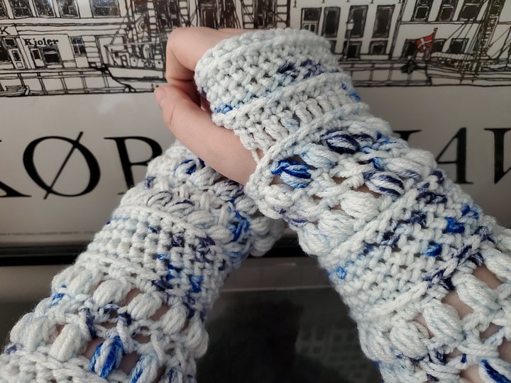 Fairy Puff Fingerless Mitts **PDF PATTERN** product image (1)