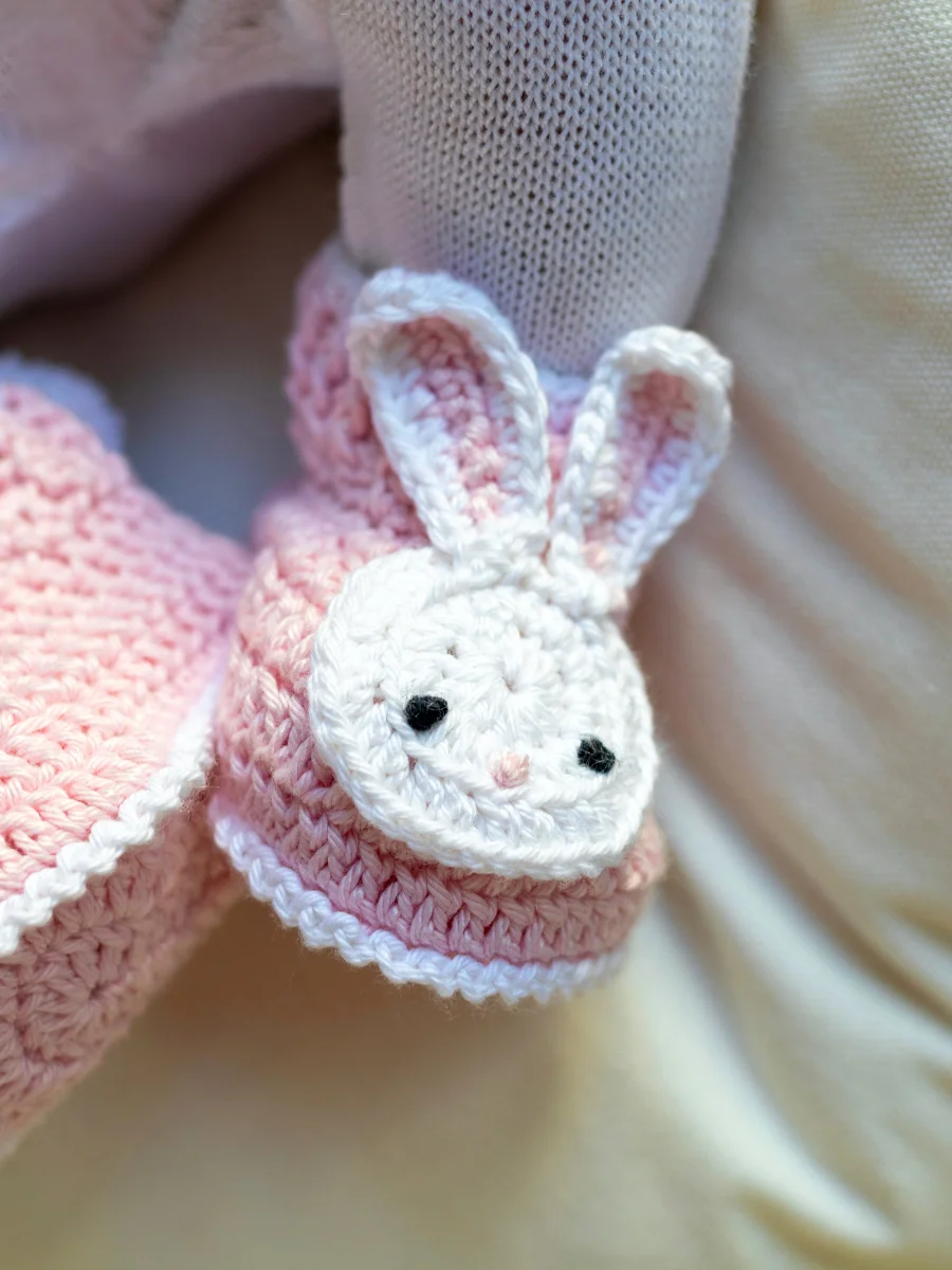 Bunny Baby Booties Crochet Pattern | Maisie and Ruth