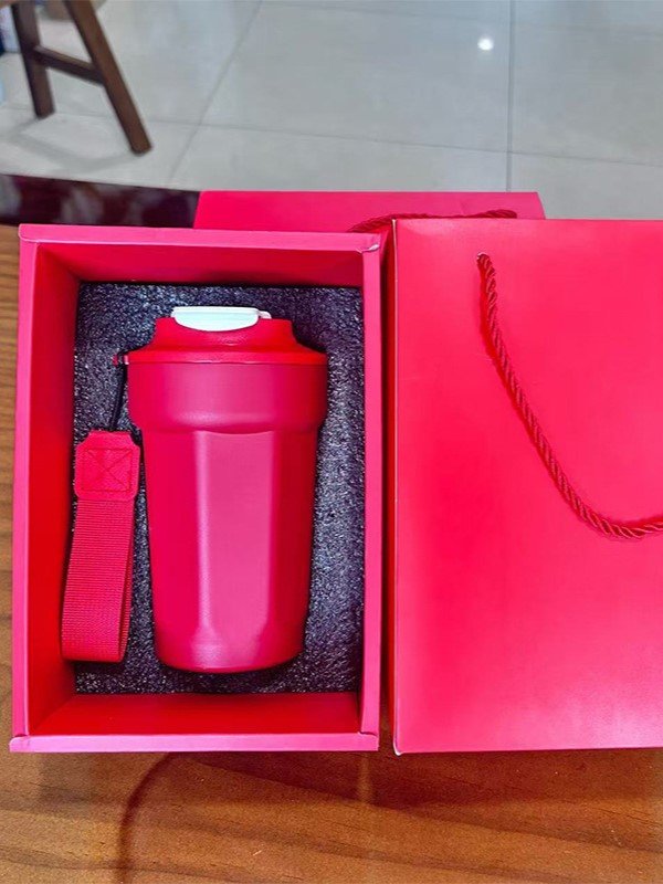 Luxury Lily of the Valley Insulated Coffee Mug Gift Set – 18oz Stainless Steel Floral Thermal Tumbler with Elegant Gift Box & Bag product image (6)