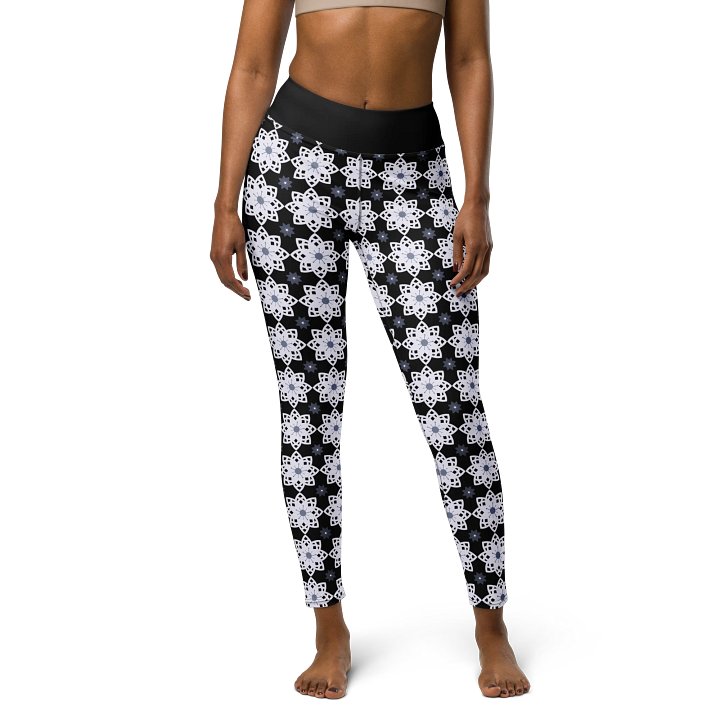Elegant Floral Pattern High-Waisted Yoga Leggings product image (1)