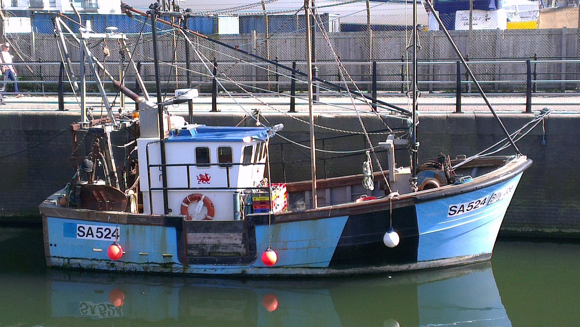 Gone fishin product image (1)