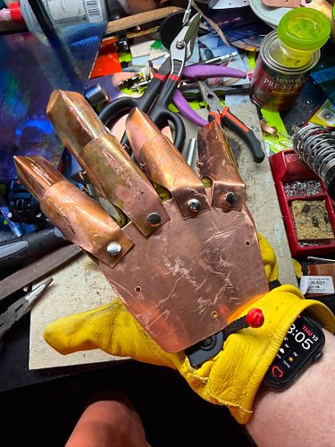 On today’s edition of outrageous stained glass ideas… this: a fully wearable, stained glass razor glove. The glass will be at...