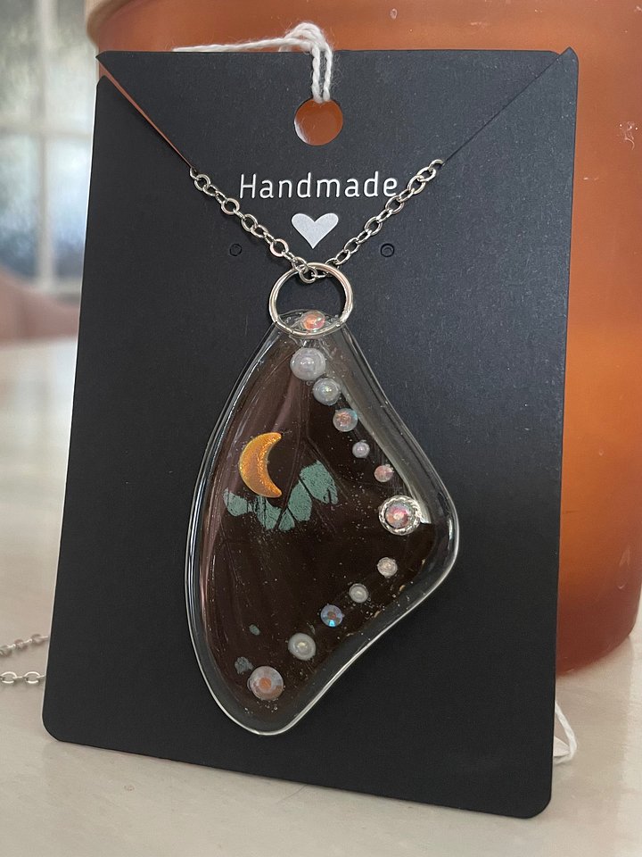 Butterfly product image (1)