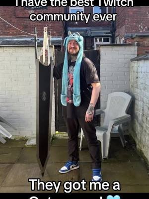 I honestly have the best Twitch community in the world, they got me a Beeserk Guts sword! Thankyou so much for your endless love and support 🩵 #berserk #guts #sword #anime #theslamking 