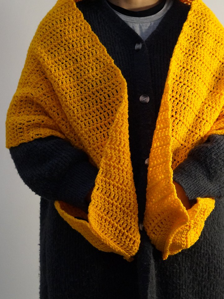 Shawl with pockets crochet pattern product image (1)
