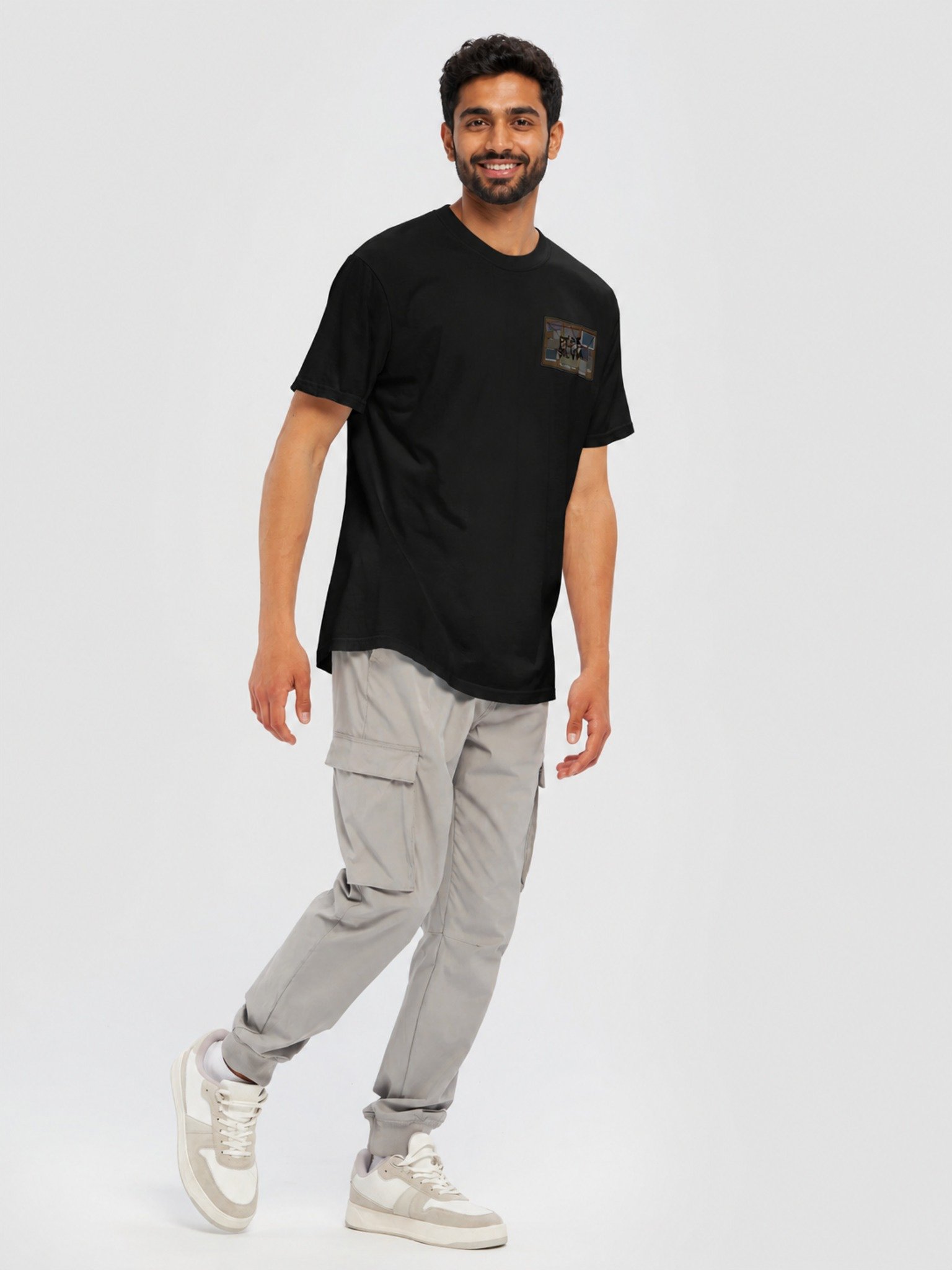 It's Always Sunny Pepe Silvia Minimalist T-Shirt product image (80)
