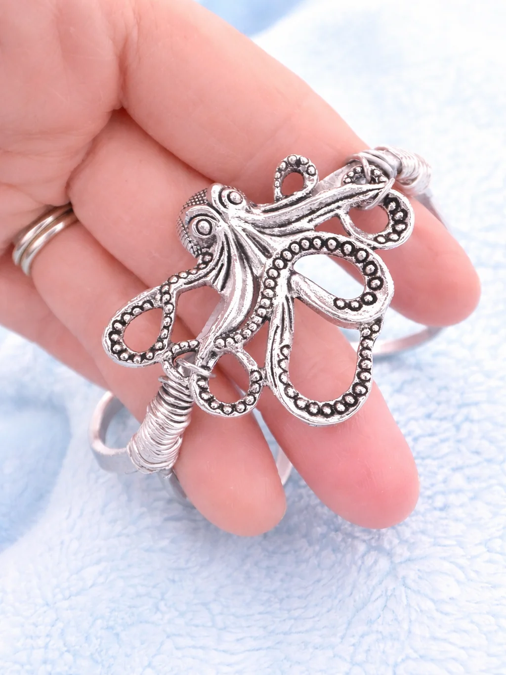 MFD-00309 | Tidal Embrace Octopus Adjustable Bracelet product image (1)