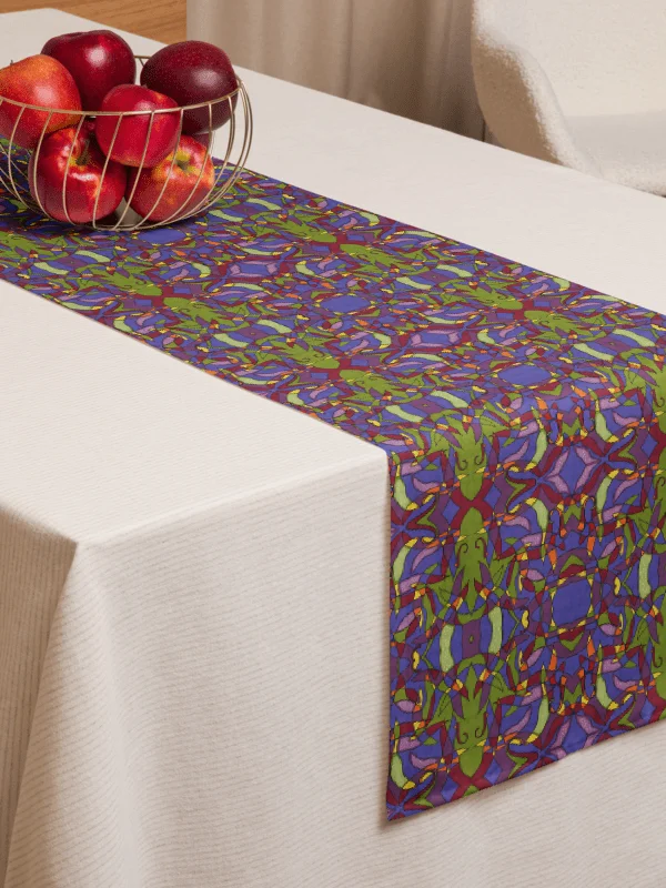 Pepper Spark – Symmetrical Abstract Pattern Table Runner product image (1)