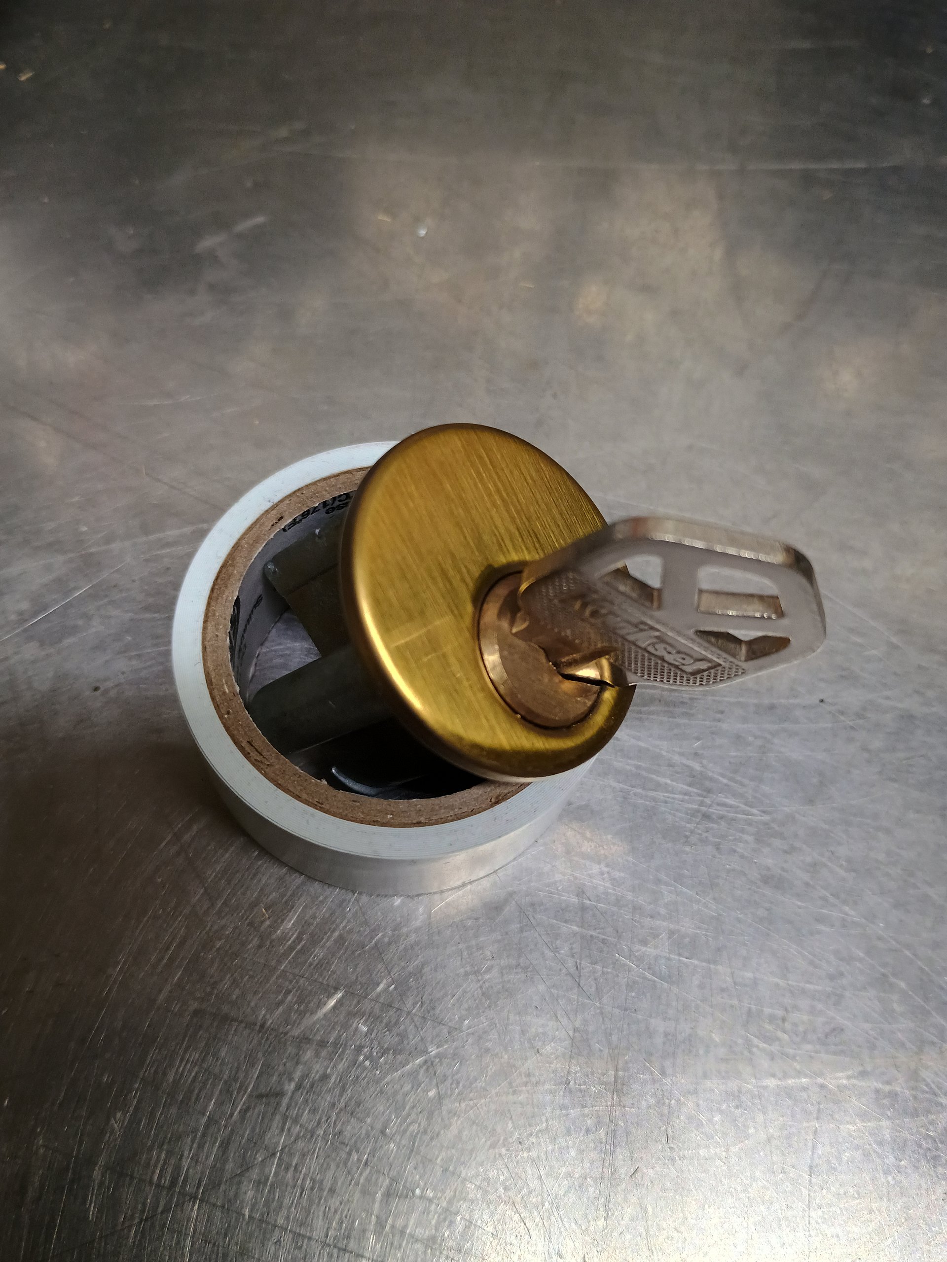 1 random used lock cylinder with key product image (3)