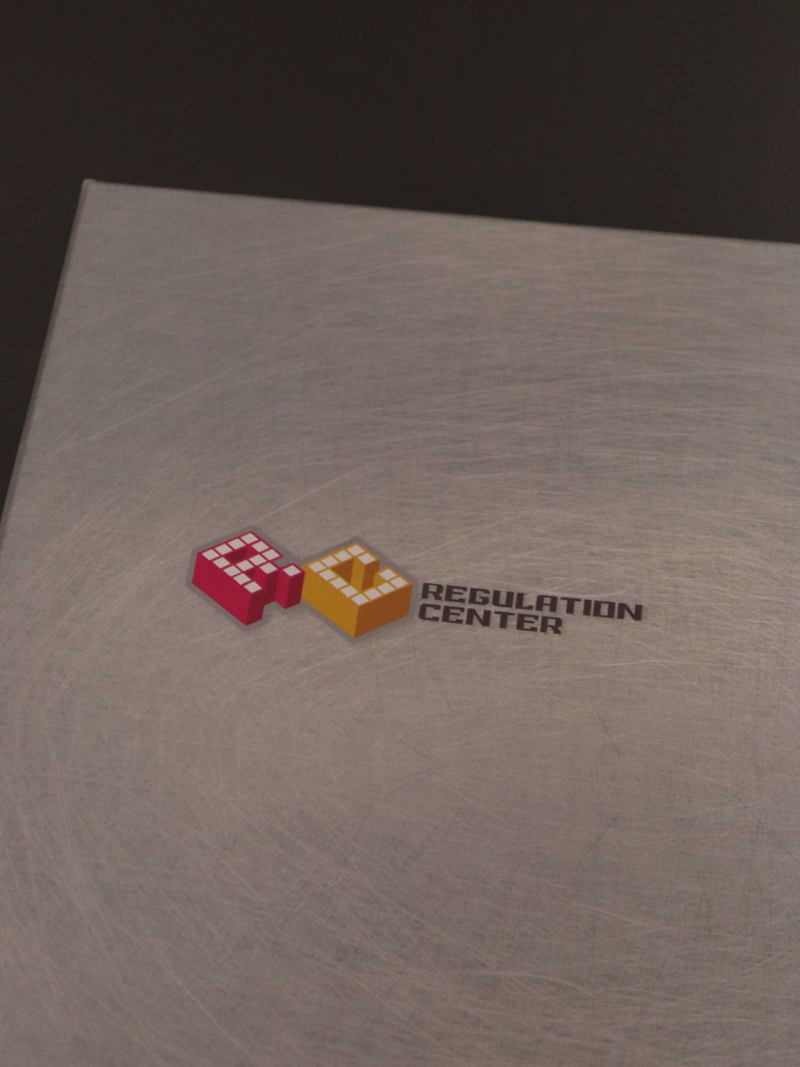 Regulation Center 1/100 Xi Gundam product image (1)