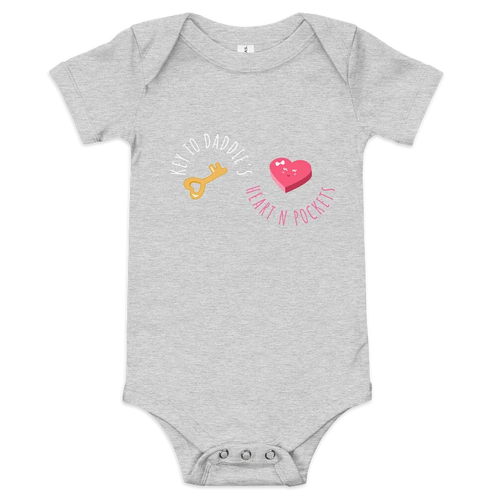 KEY TO DADDIES HEART BABY ONESIE product image (1)