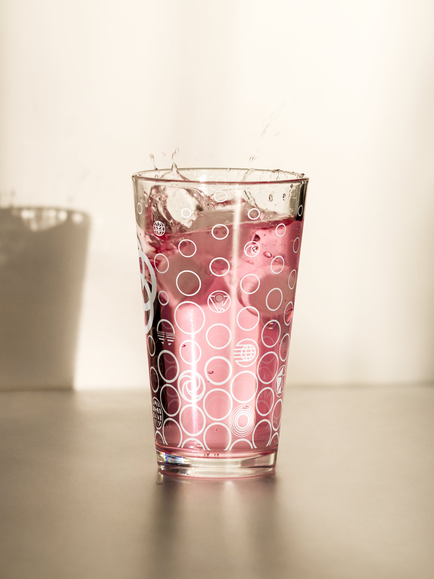RetroFizzle Pint Glass product image (9)