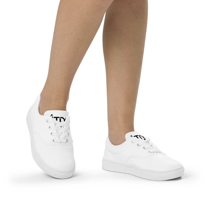 TDS Music Women's White Athletic Shoes: Comfortable Flyknit Sneakers for Everyday Wear product image (1)