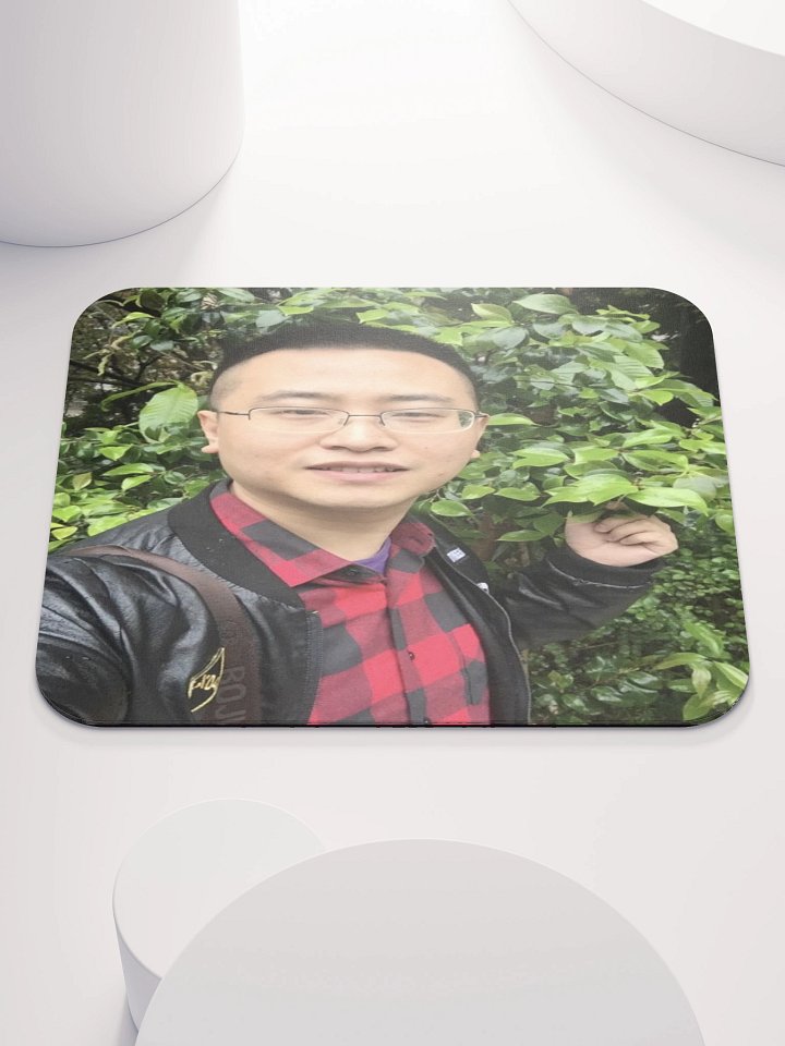 Classic Mouse Pad:very green very fresh product image (1)