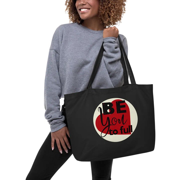 True Beauty Bag product image (1)
