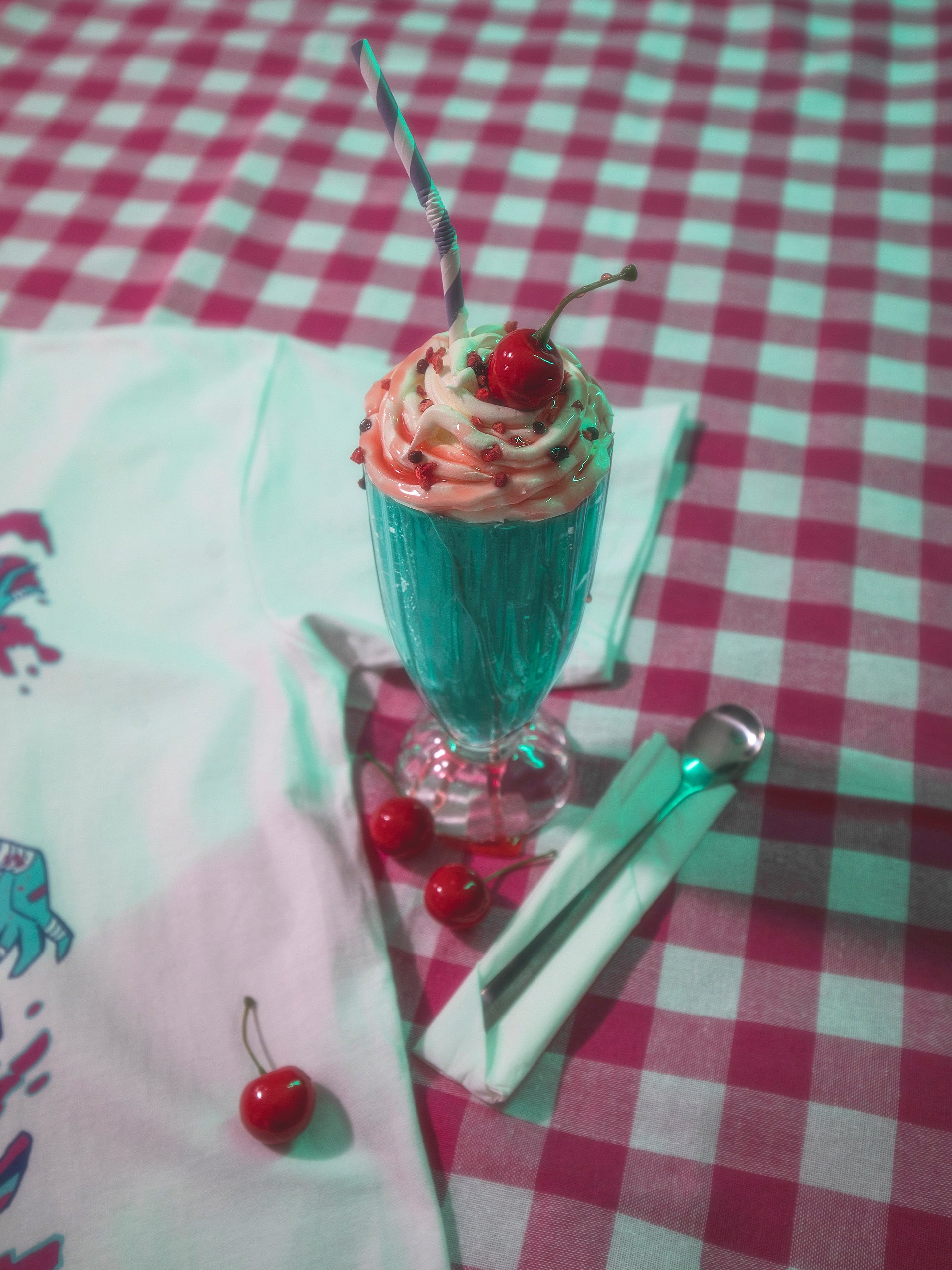 Kim ZOMBIE SHAKE Tee product image (4)