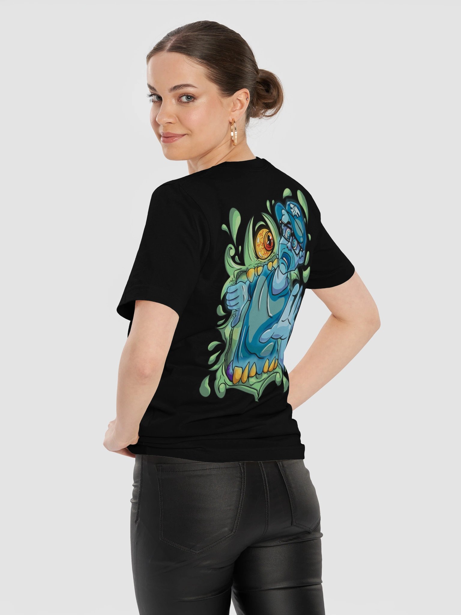 FRAME OF FRIGHT 2026 Halloween Pocket T product image (12)