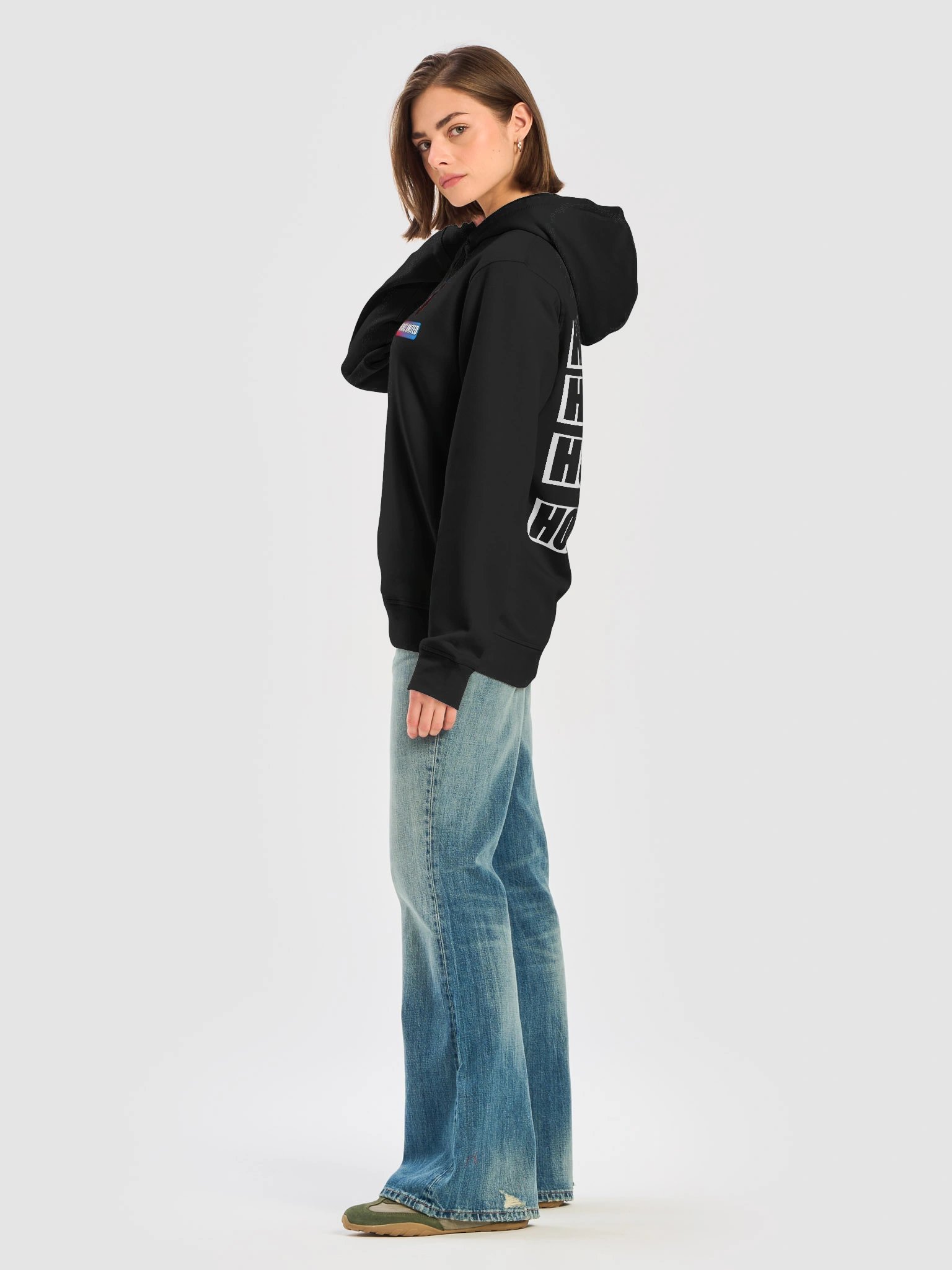 HOWL ON HOODIE product image (7)