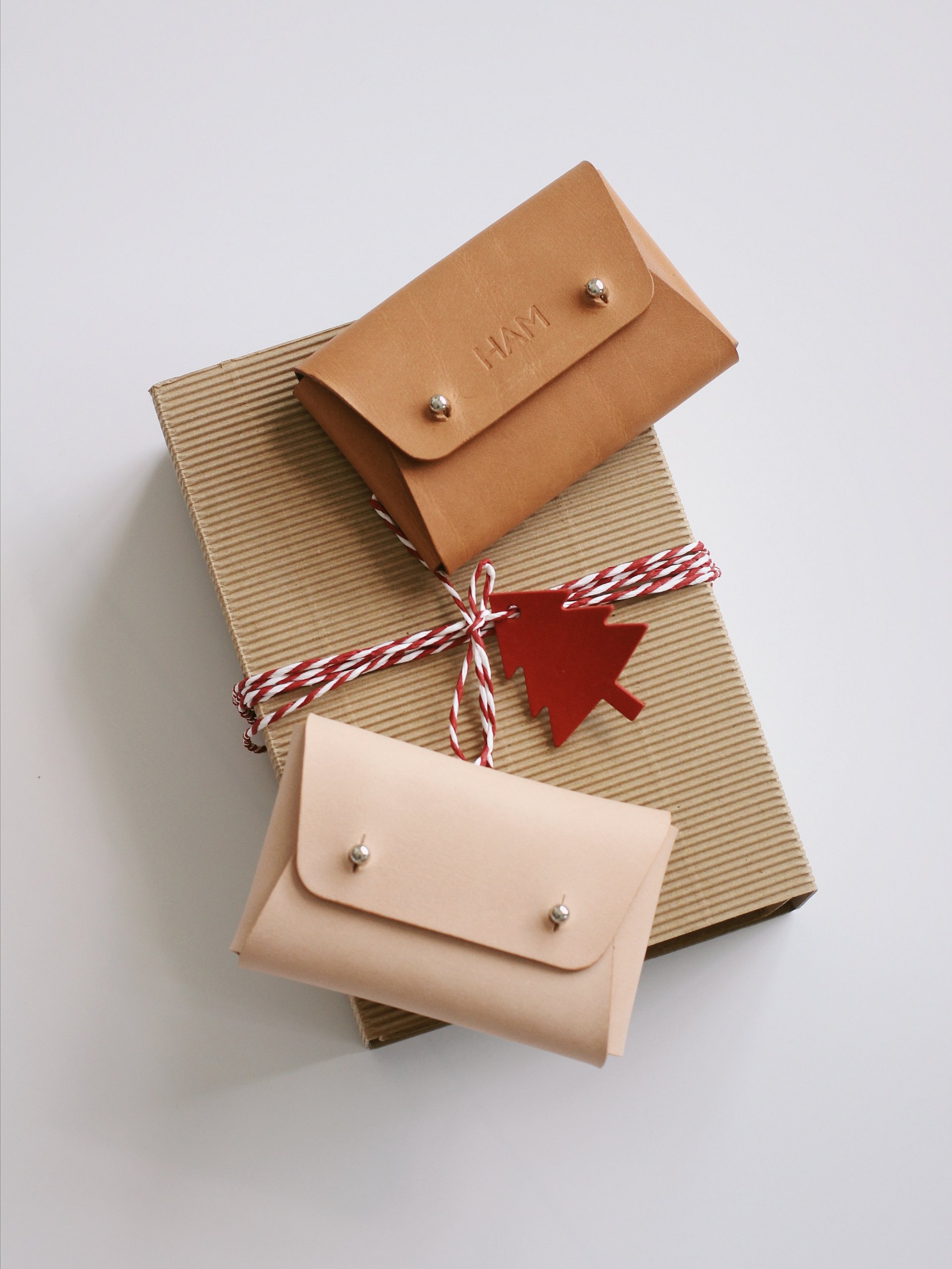 Christmas Gift Vegetable Tanned Leather Cardholder Gift Box Gift Wrapping product image (10)